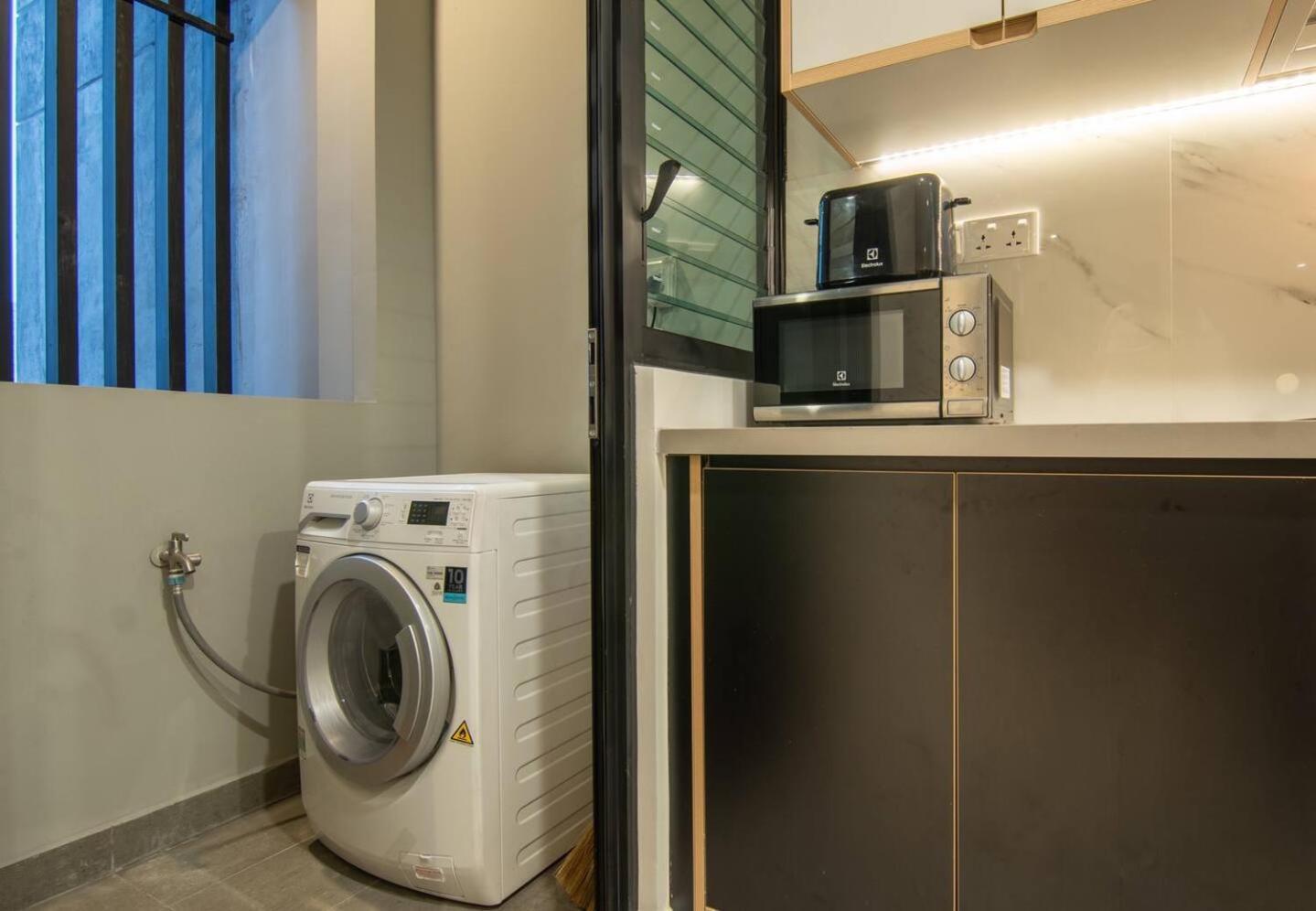 Luxury 2 Or 3Br Apartment In Dist 1 N Pool, Gym, Airport Pickup Bandar Ho Chi Minh Luaran gambar