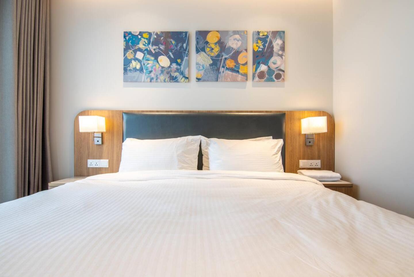 Luxury 2 Or 3Br Apartment In Dist 1 N Pool, Gym, Airport Pickup Bandar Ho Chi Minh Luaran gambar