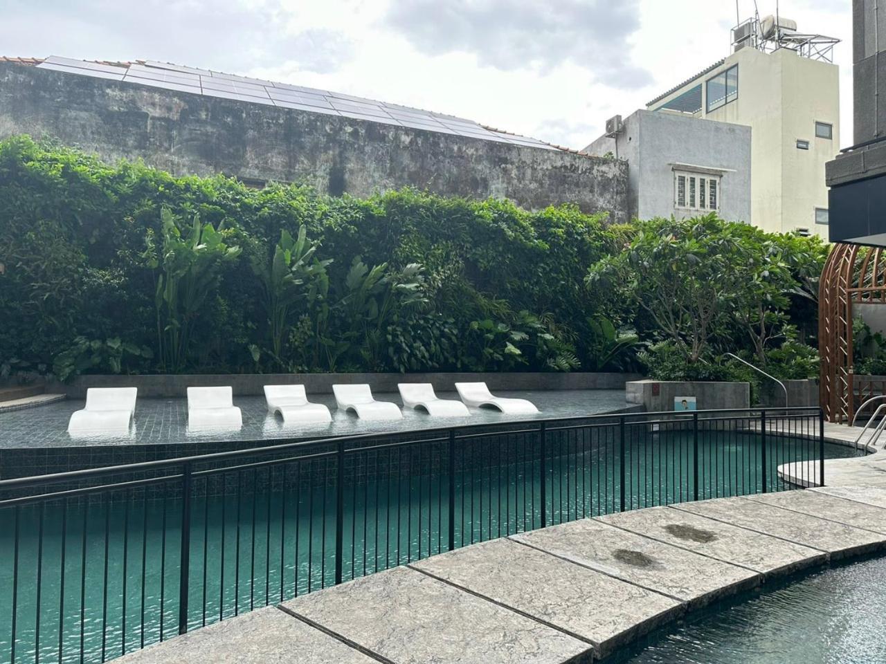 Luxury 2 Or 3Br Apartment In Dist 1 N Pool, Gym, Airport Pickup Bandar Ho Chi Minh Luaran gambar