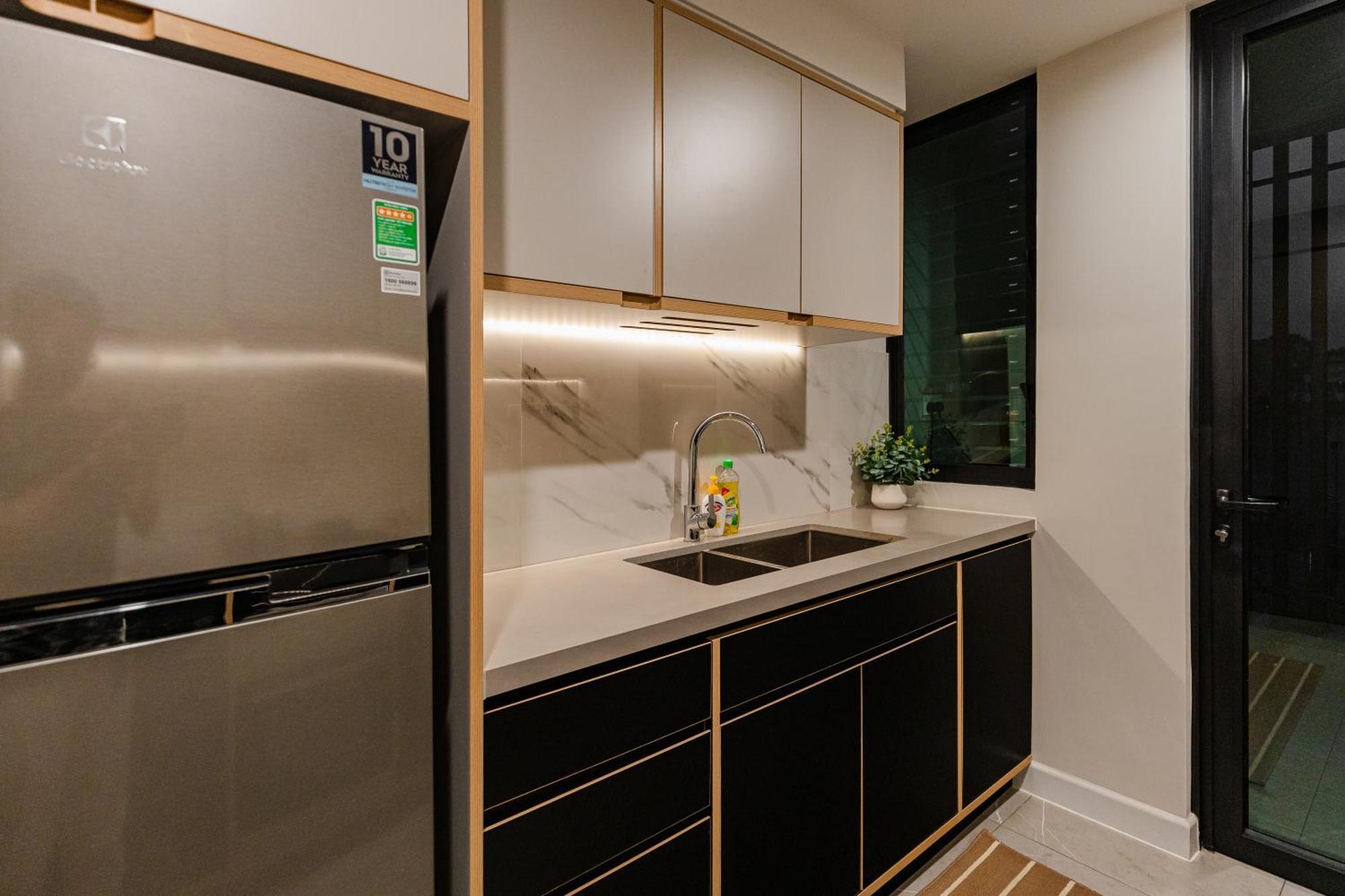 Luxury 2 Or 3Br Apartment In Dist 1 N Pool, Gym, Airport Pickup Bandar Ho Chi Minh Luaran gambar