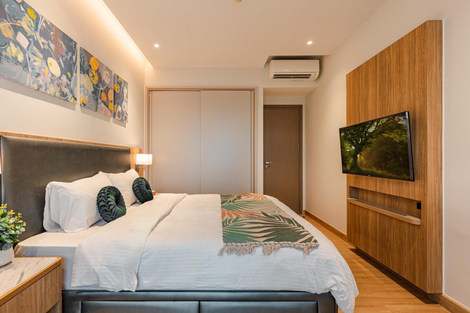 Luxury 2 Or 3Br Apartment In Dist 1 N Pool, Gym, Airport Pickup Bandar Ho Chi Minh Luaran gambar